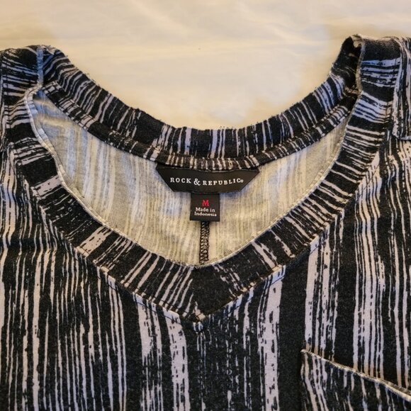 Rock Republic Stripped Tunic Top Black White Women Blouse Shirt Size Medium - Picture 7 of 15